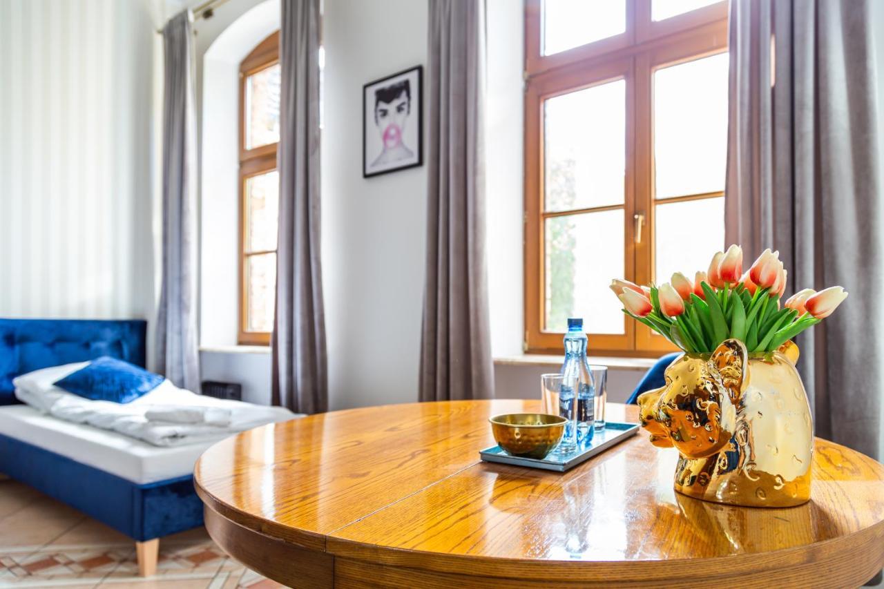 Palac Jablonowo Bed & Breakfast Ujście Exterior foto