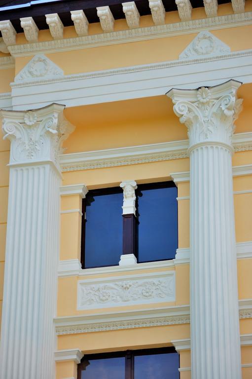 Palac Jablonowo Bed & Breakfast Ujście Exterior foto