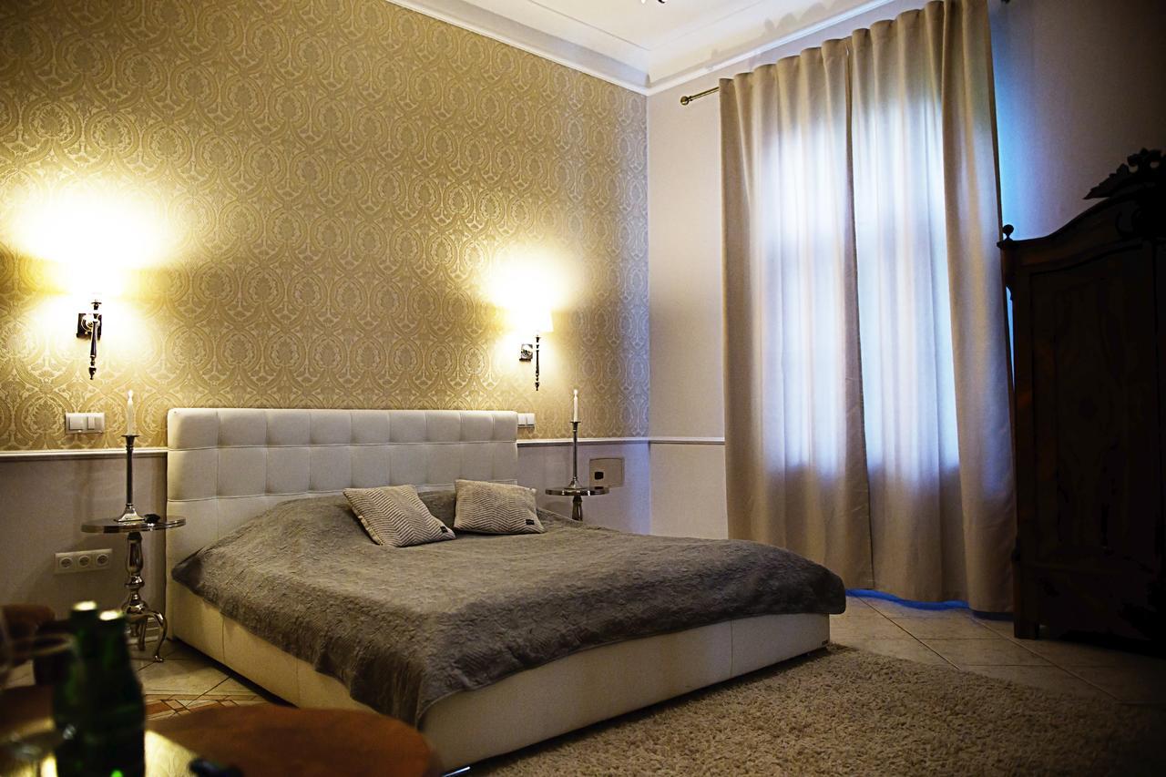 Palac Jablonowo Bed & Breakfast Ujście Exterior foto